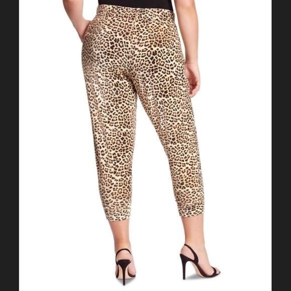 Jessica Simpson High Rise Brown Snow Washed Floral Pull on Cropped Sweatpants 1X - Picture 2 of 14